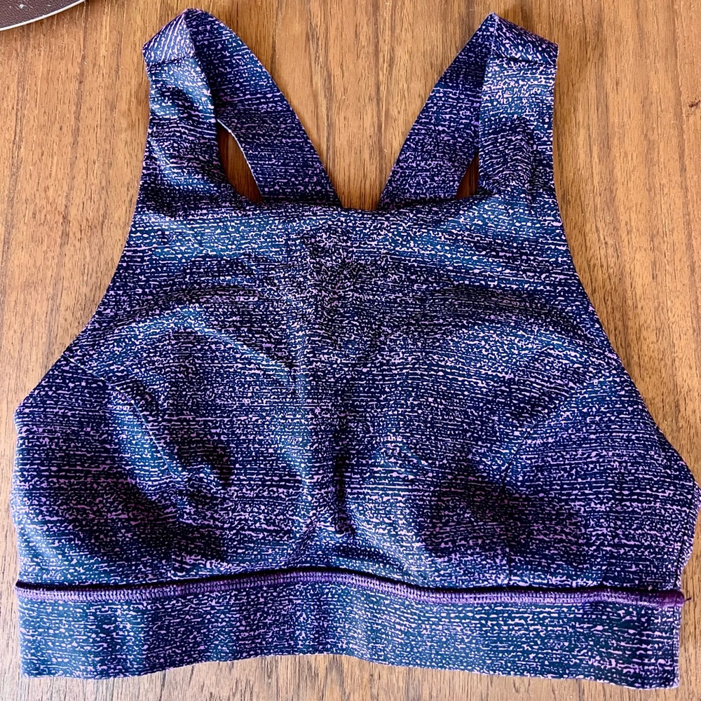 Lululemon High Neck Sports Bra